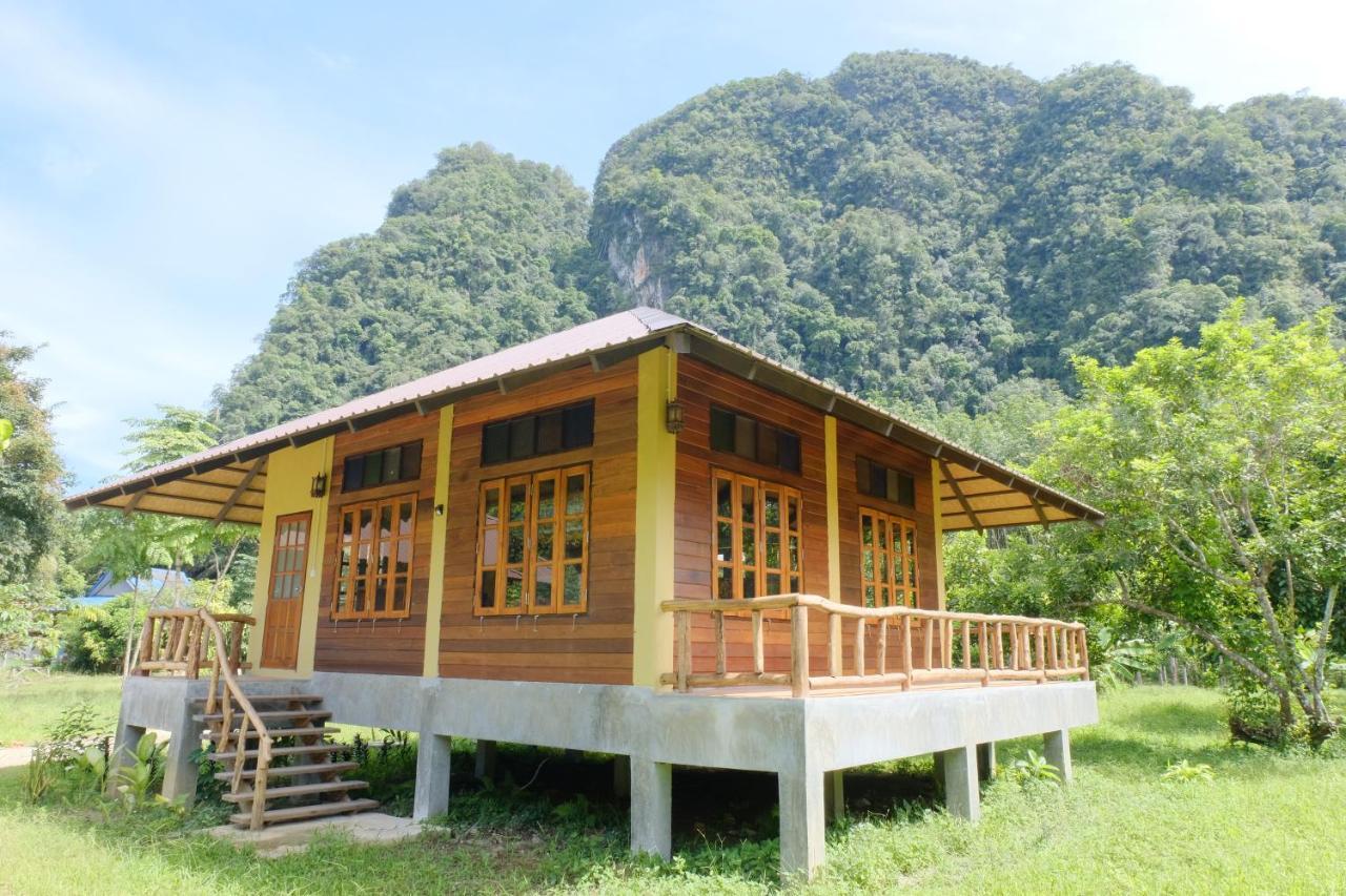 Monkey Mansion - Jungalows & Tours Khao Sok National Park Dış mekan fotoğraf