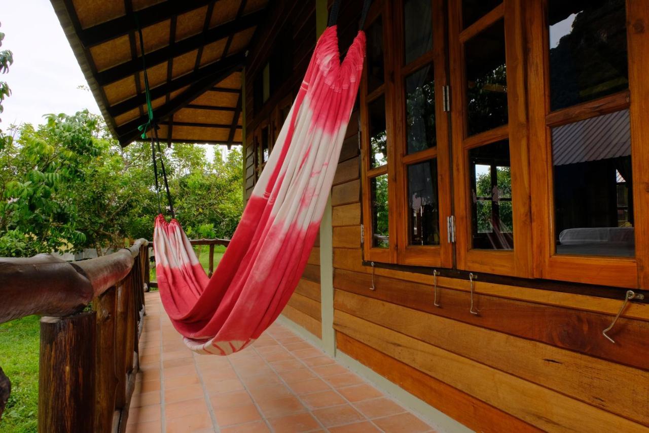 Monkey Mansion - Jungalows & Tours Khao Sok National Park Dış mekan fotoğraf