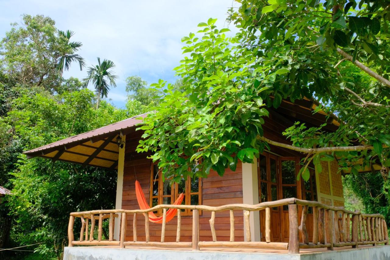 Monkey Mansion - Jungalows & Tours Khao Sok National Park Dış mekan fotoğraf