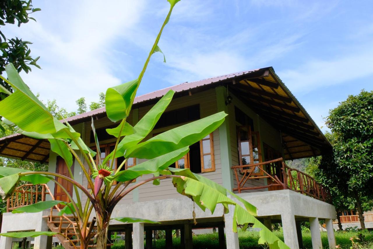 Monkey Mansion - Jungalows & Tours Khao Sok National Park Dış mekan fotoğraf