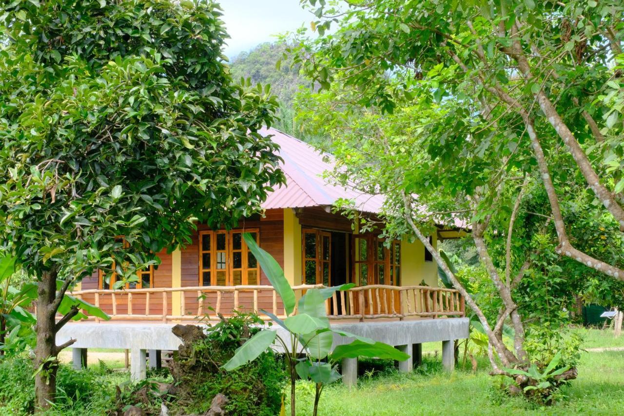 Monkey Mansion - Jungalows & Tours Khao Sok National Park Dış mekan fotoğraf