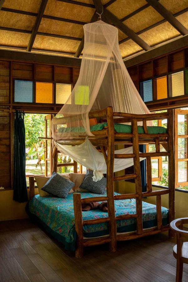 Monkey Mansion - Jungalows & Tours Khao Sok National Park Dış mekan fotoğraf