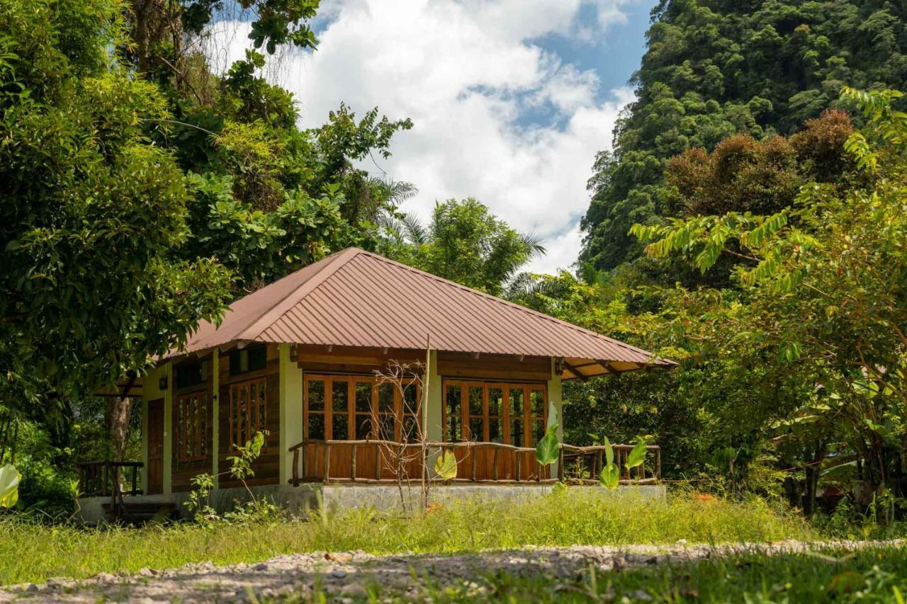 Monkey Mansion - Jungalows & Tours Khao Sok National Park Dış mekan fotoğraf