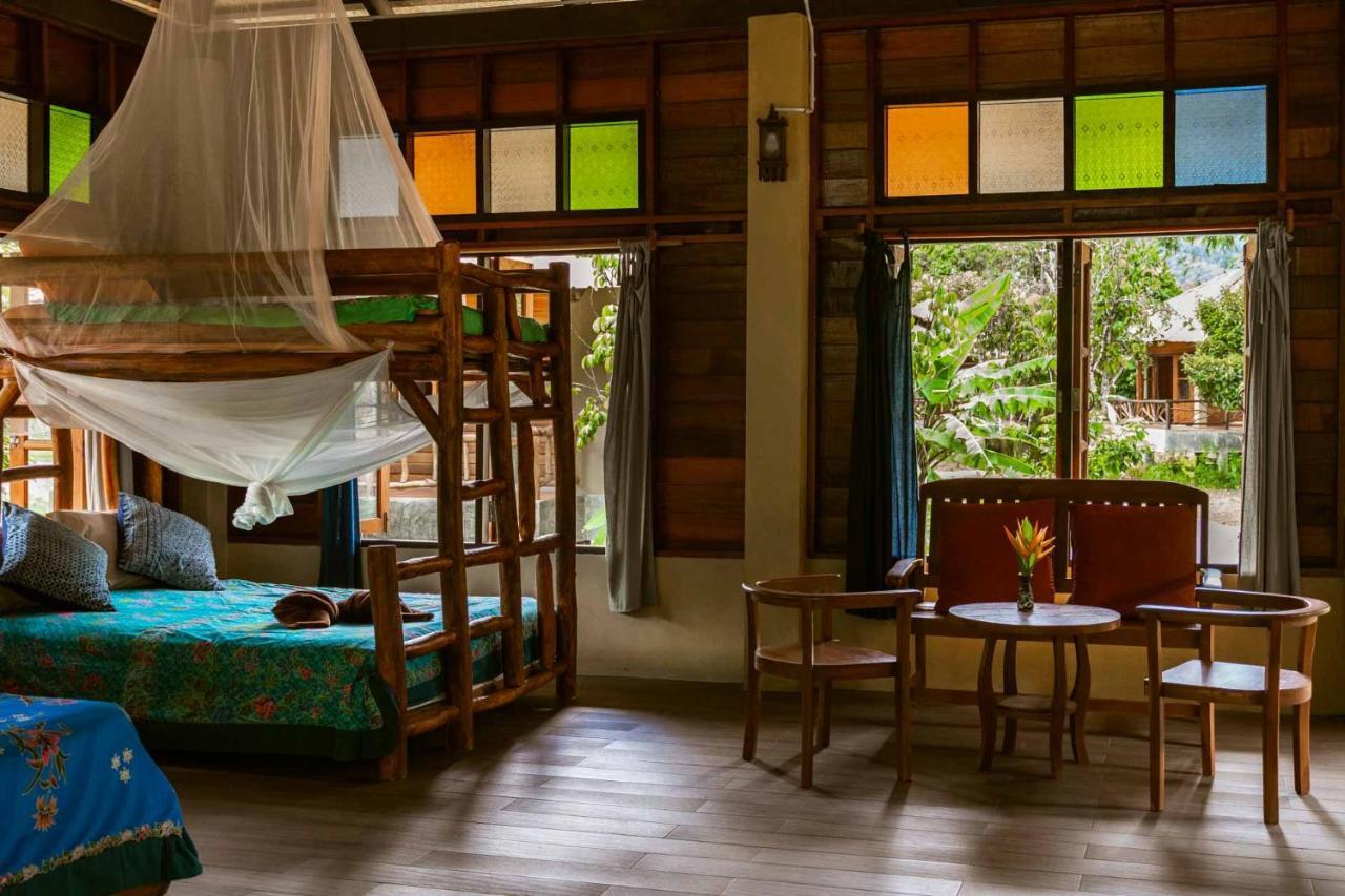 Monkey Mansion - Jungalows & Tours Khao Sok National Park Dış mekan fotoğraf