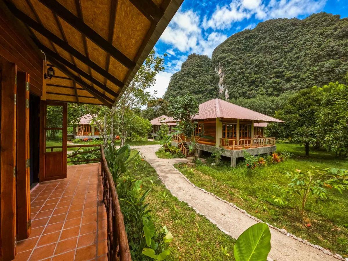 Monkey Mansion - Jungalows & Tours Khao Sok National Park Dış mekan fotoğraf