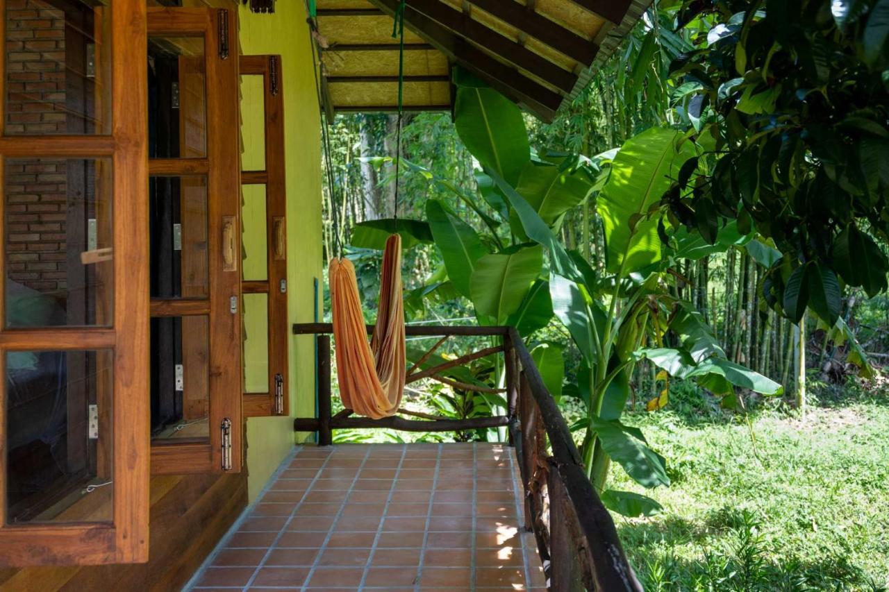 Monkey Mansion - Jungalows & Tours Khao Sok National Park Dış mekan fotoğraf